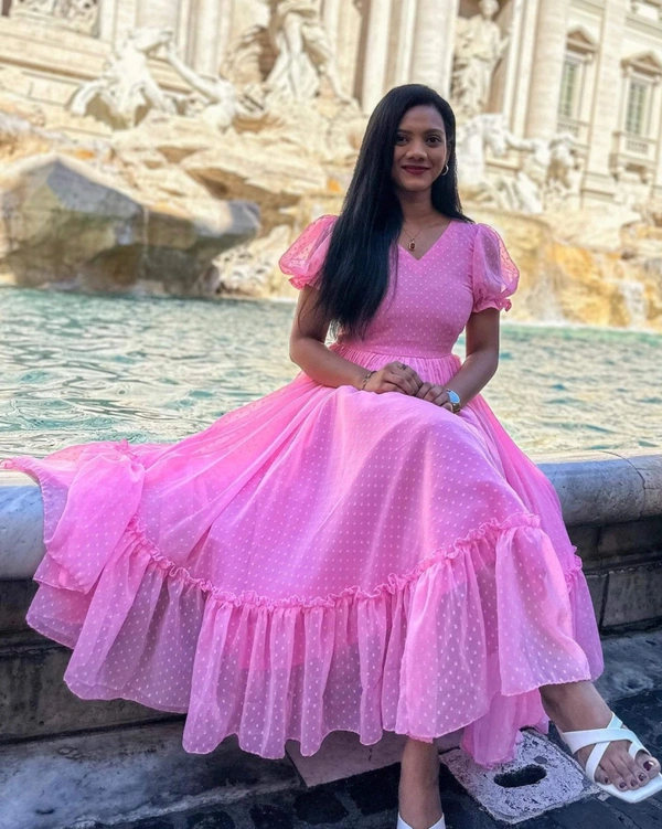 Celebrity Trendy Gown - Pink, M