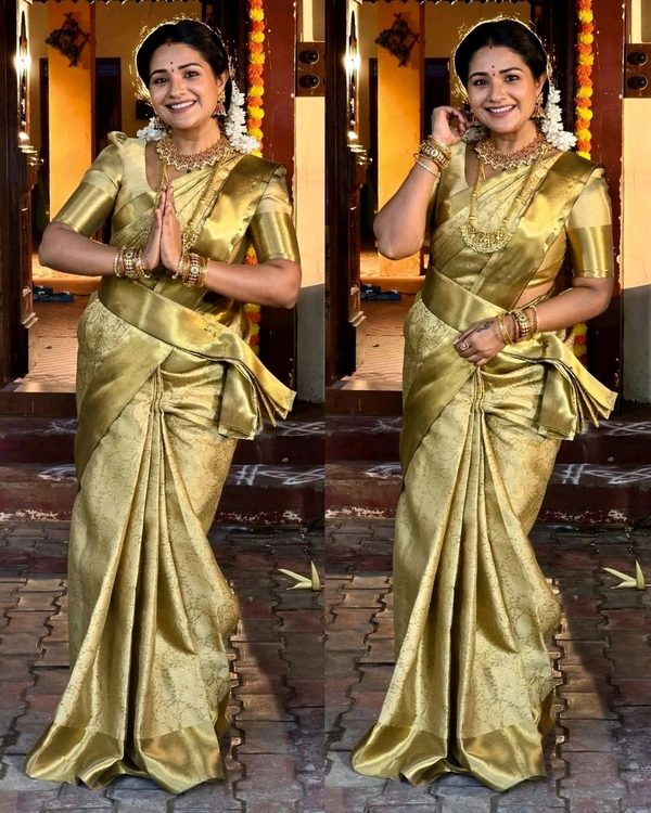 Beautiful Golden Saree - Free Size