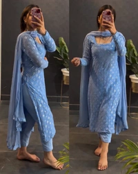 Looking Beautiful Designer Suit  - M