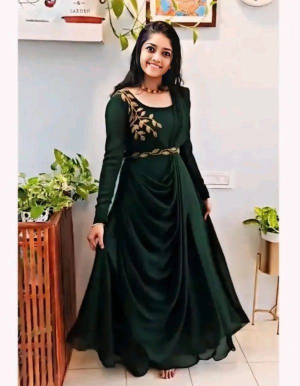 Trendy Gown for Women - Green, L