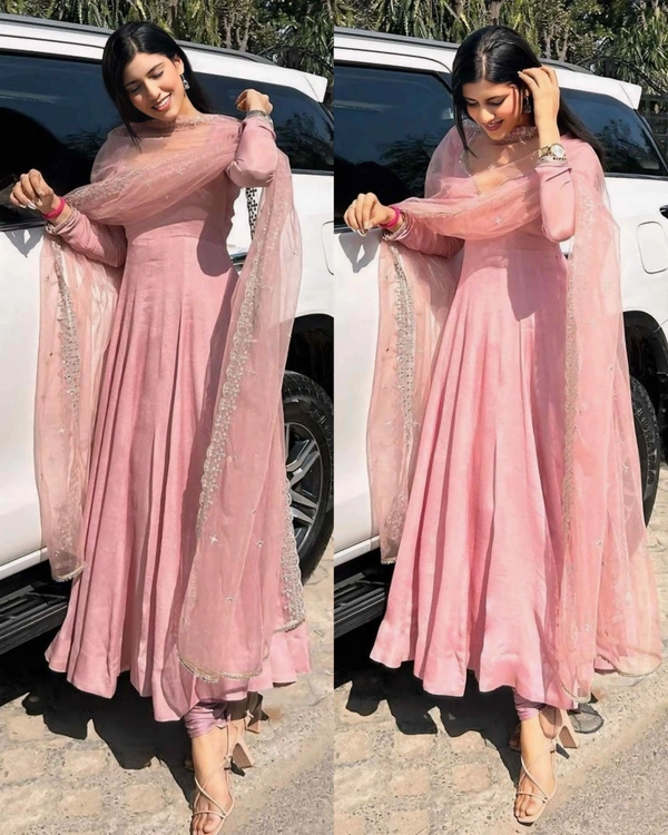 You gonna love elegance with Modern touch 🌸 - S, Pink