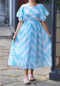 Stylish Classic Elegant Gown - L, Pink