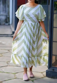 Stylish Classic Elegant Gown - L, Pink