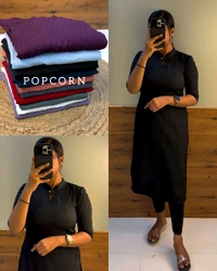 Trending Pocorn kurti - S, Wine