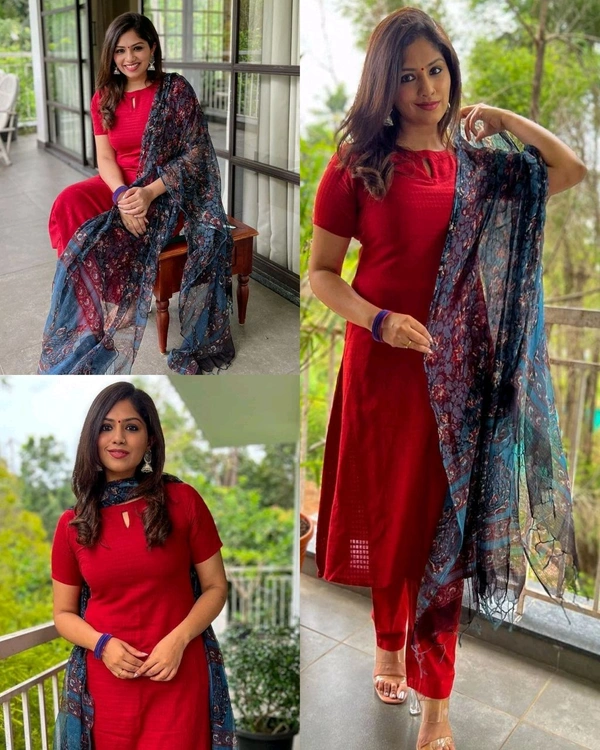 Rainy Season Special Presenting Dream Silk Lining key hole neck A-line red colour kurti with match pant and kotta printed Dupatta perfect office and party wear(Kurti+pant+dupatta) - M