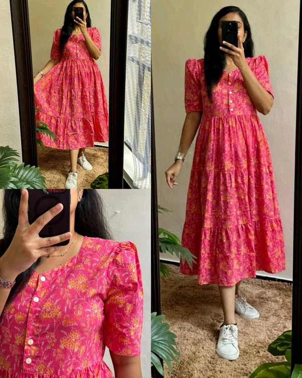 !Beautiful floral print Cotton Full Flair Middy Gown!! - Black, M