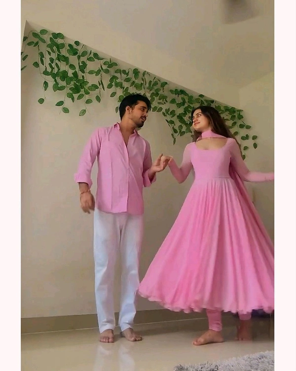 Recreation Couple Dress ORDER SEPARTE🩷 - women Pink Gown and dupatta, XS