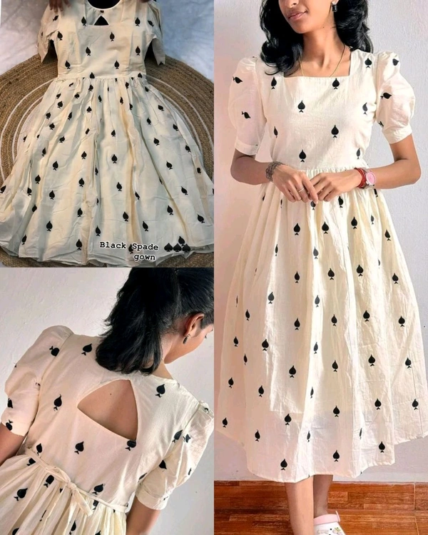 Trendy Black Spade Gown - M