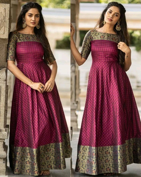 Women Woven Design Jacquard Long Gown - M