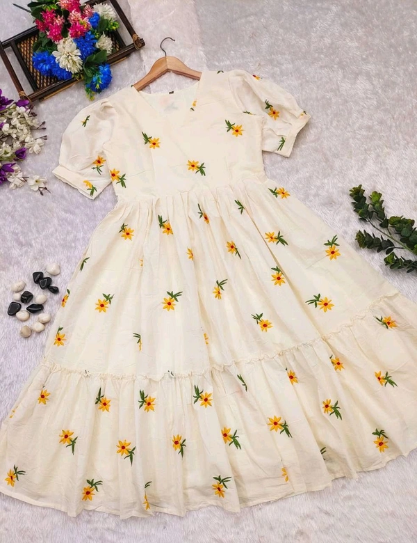 Wow Butterfly 🦋 & Unique Design Maxi❤️ - Flowers, L