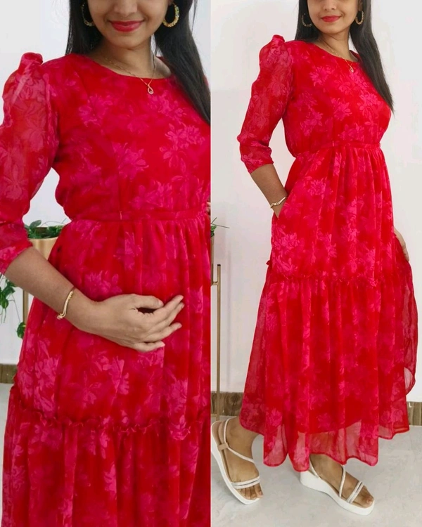 Super Stylish & Trendy Maternity, Feeding Gown - L