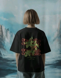 Embrace 🌿 Nature's Fashion Confused Tee - Black, L