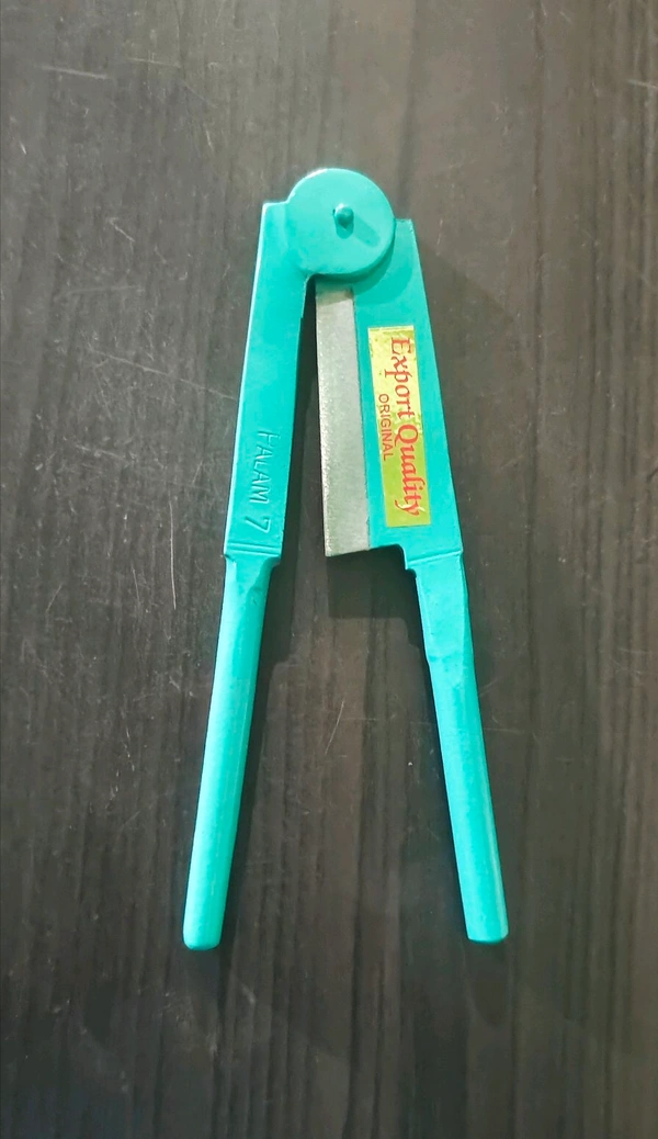 Palam Nut Cracker 7inch, Multi Colour