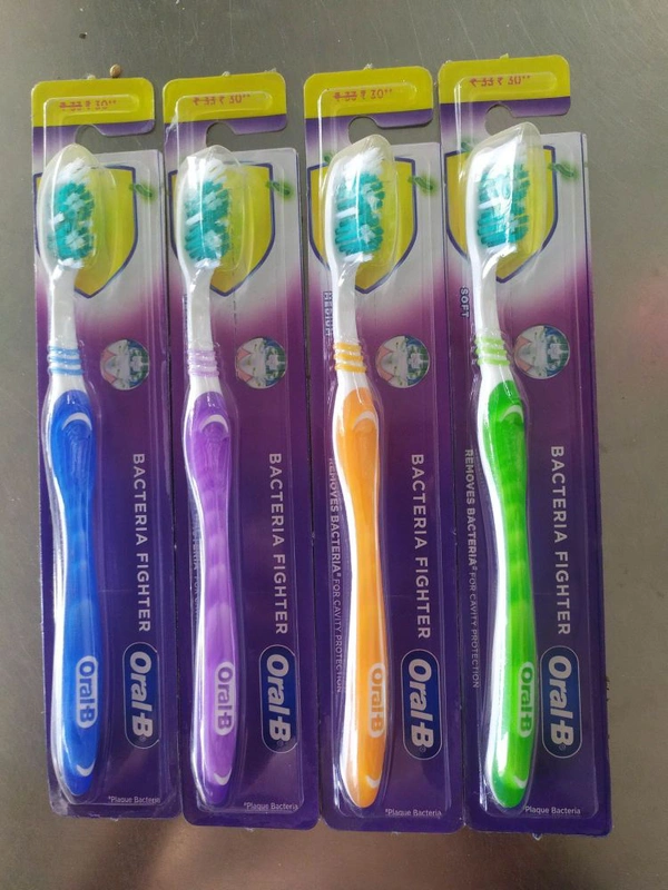 Oral B Medium  - Green