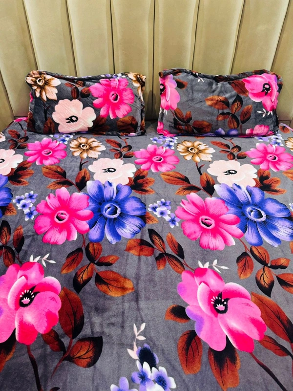 II Bedsheet King Size Fabric Soft Blankit+ 2pilo Size100×105 Wight 1.5 Kg Pv30/Flowers 