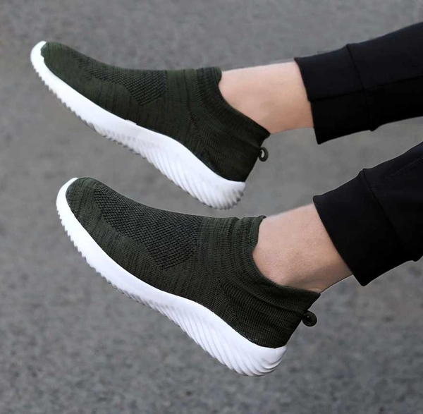 Loof Klapper Sports Shoes | Running Shoes For Men (Green) - 10 NM