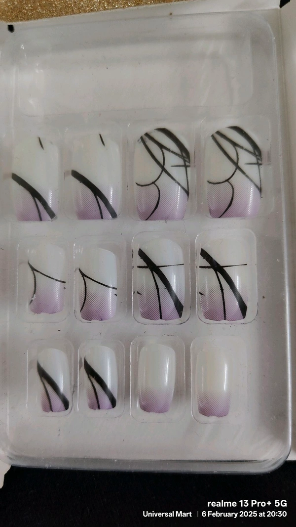 Artificial Nails- White With Black And Purple Print 