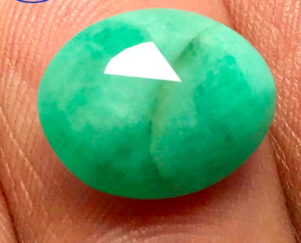 Natural Emerald Stone (Certified by GIA / IGJTL / IGI ) Brazil Mines Panna Stone Unheated UntreatedCODE = Emerald3743 - Harlequin