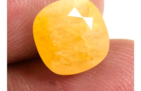 Natural Yellow Sapphire Gemstone (Certified by GIA / IGI / IGJTL ) Burma Mines Pukhraj Stone Unheated UntreatedCODE = Pukhraj19279 - Yellow