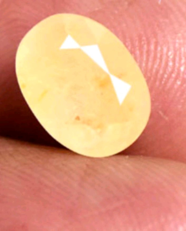 Natural Yellow Sapphire Stone (Certified by GIA / IGJTL / IGI ) Ceylon Mines Pukhraj Stone Unheated UntreatedCODE = Pukhraj18987 - Yellow