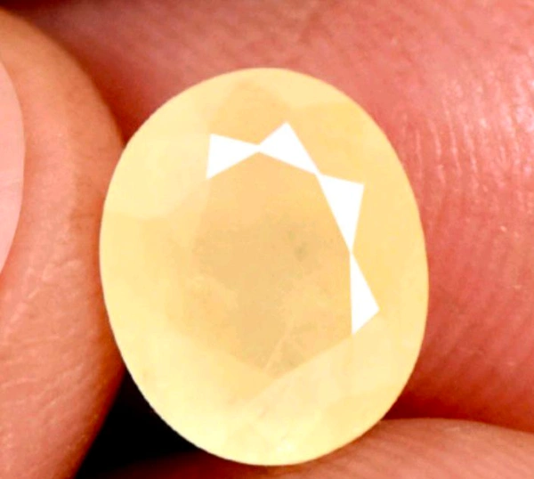 Natural Yellow Sapphire Stone (Certified by GIA / IGJTL / IGI ) Ceylon Mines Pukhraj Stone Unheated UntreatedCODE = Pukhraj19006 - Yellow