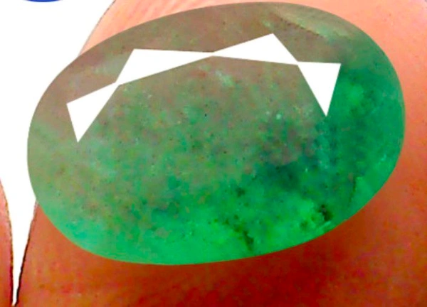 Natural Emerald Stone (Certified by GIA / IGJTL / IGI ) Zambia Mines Panna Stone Unheated UntreatedCODE = Emerald3682 - Japanese Laurel