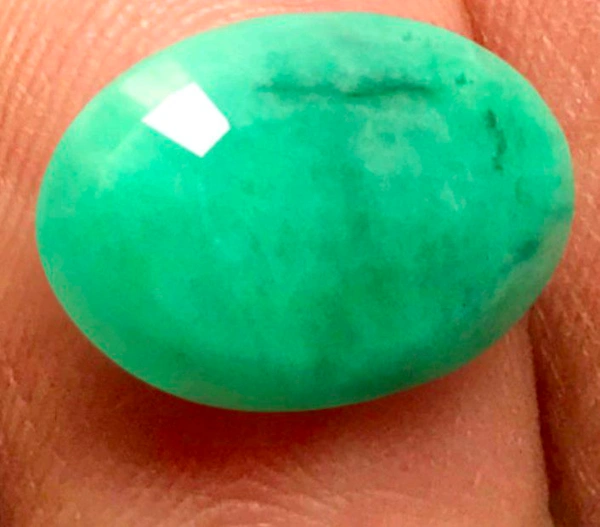 Natural Emerald Stone (Certified by GIA / IGJTL / IGI ) Brazil Mines Panna Stone Unheated UntreatedCODE = Emerald3744 - Japanese Laurel