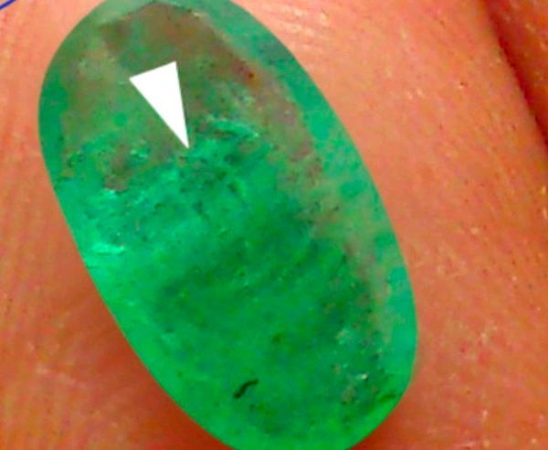 Natural Emerald Stone (Certified by GIA / IGJTL / IGI ) Zambia Mines Panna Stone Unheated UntreatedCODE = Emerald3643 - Japanese Laurel