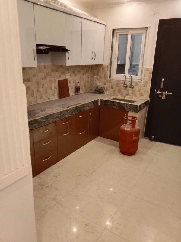 2 BHK Flat Cleaning 