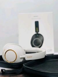 SONY EXTRA BASS HEADPHONESWH-1000XM8