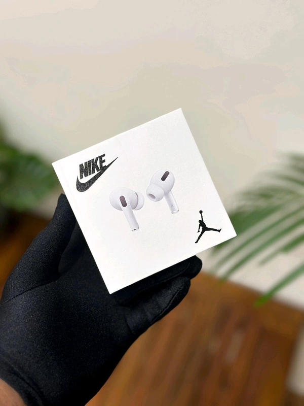 NIKE APPLE AIRPOD PRO