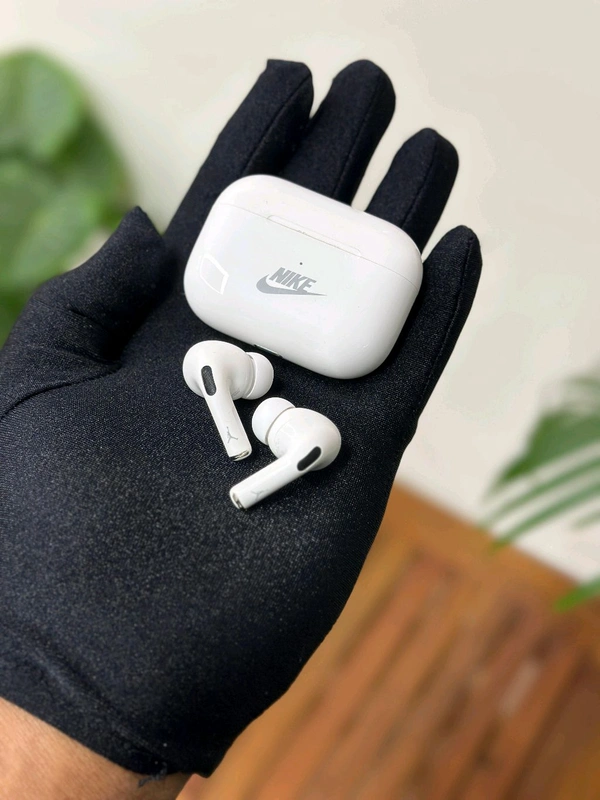 NIKE APPLE AIRPOD PRO
