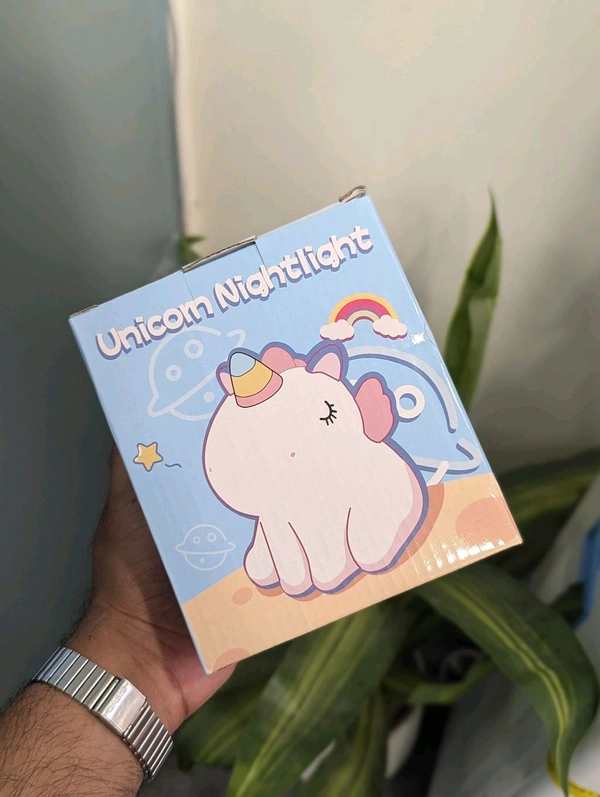 LIGHTNING RAINBOW UNICORN