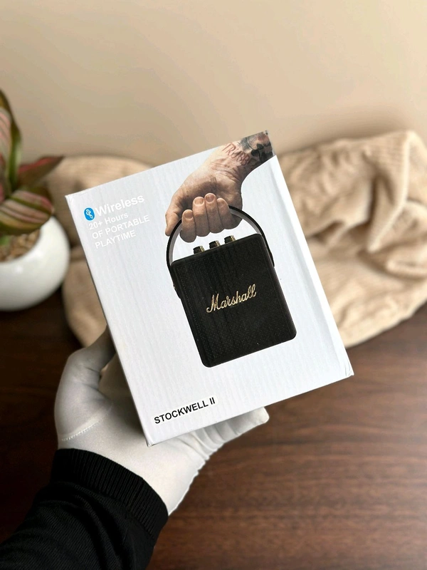 Marshall  - Black