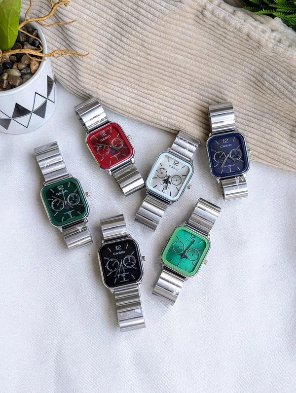 CASIO SQUARE - White