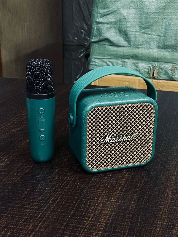 Marshall  - Black