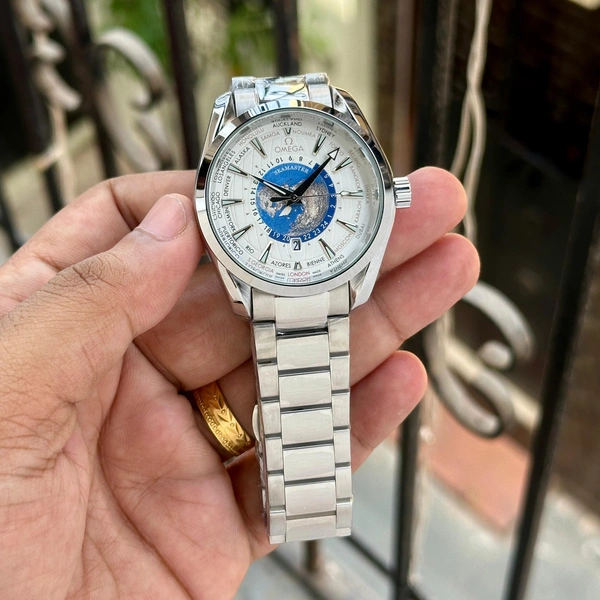 OMEGA’S Aqua Terra 150M - 550, Free, silver+white