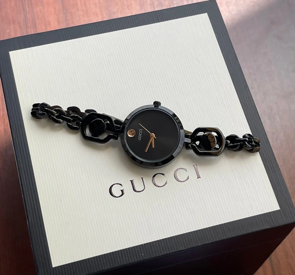 Gucci Women  - Black white