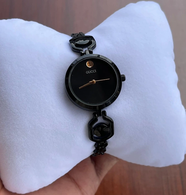 Gucci Women  - Black white