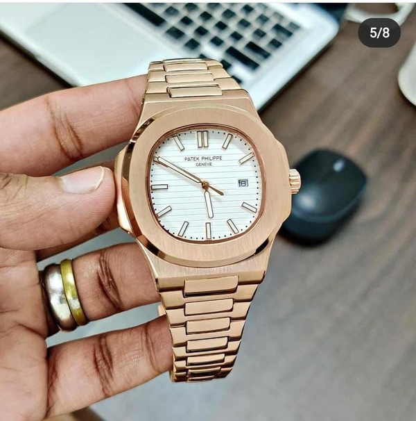 Patek Philippe Nautilus  - Rose gold + white