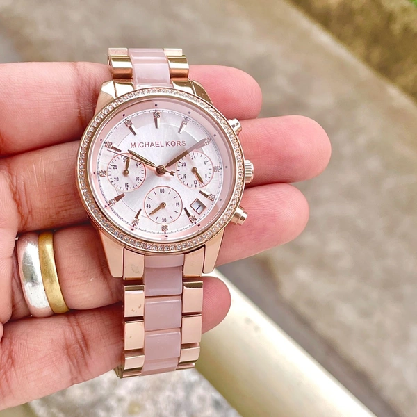 Michael Kore 6307 - Ivory