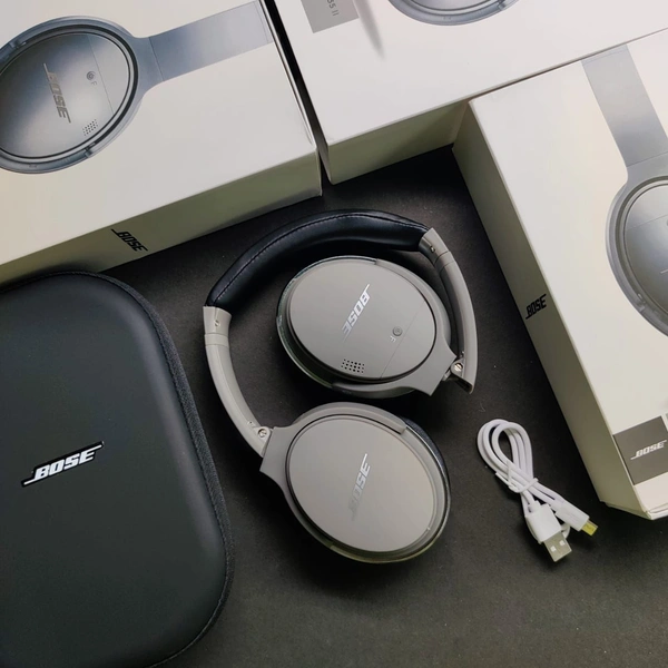 BOSE QUIETCOMFORT HEADPHONE