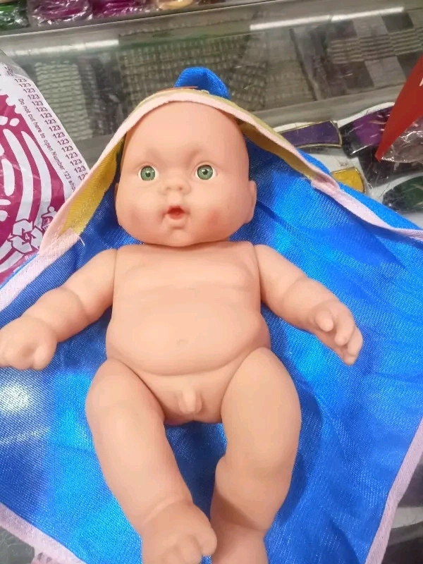 Towel Wearing Boys toy for Kids