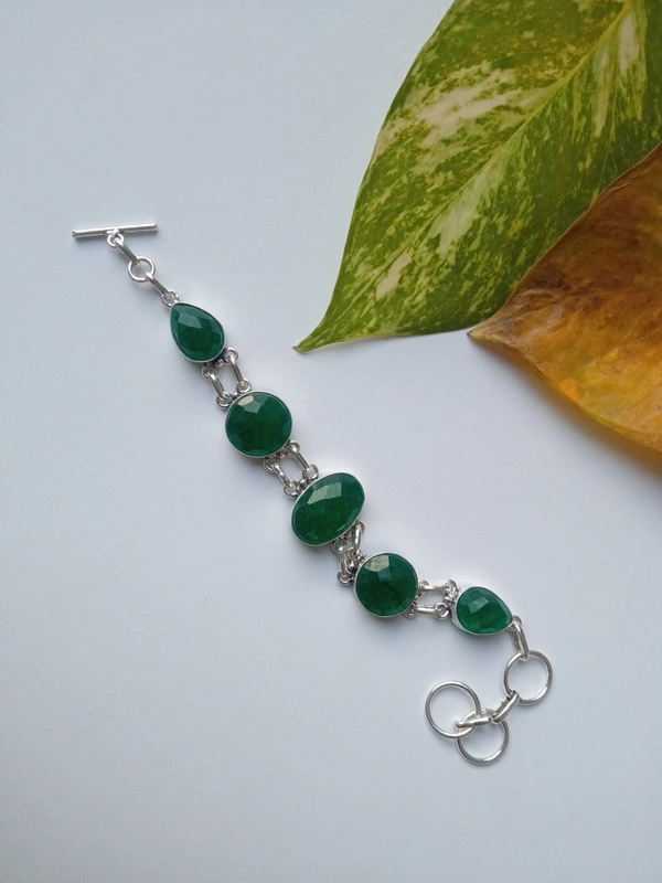 Meera Jewels Bracelet  - Adjustable, Green quartz, Green quartz