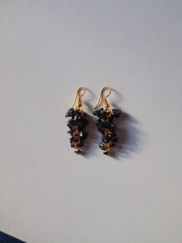 Meera Jewels Earring - Black, Black Agate
