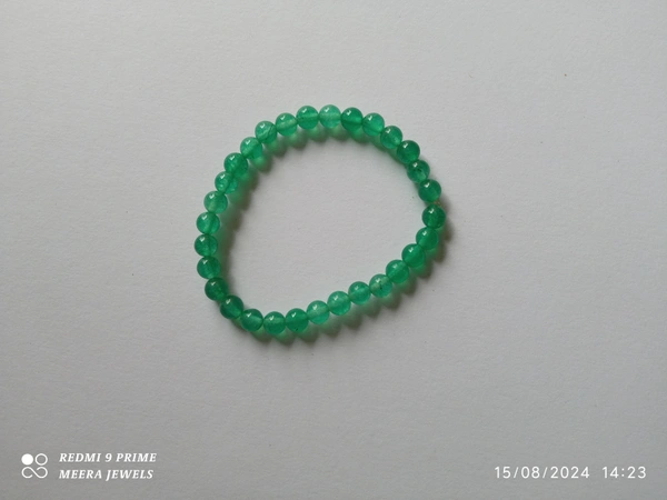 Meera Jewels Beads Bracelet - Parsley, Green Aventurine
