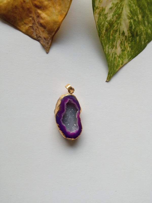 Meera Jewels Geode Pandents (Agate)  - Ripe Plum, Agate