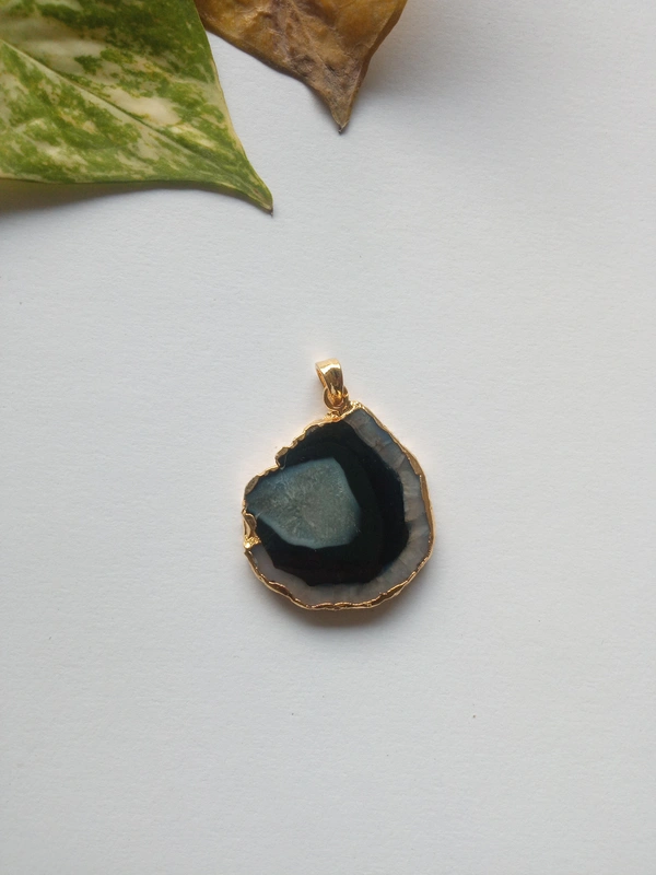 Meera Jewels Geode Pandents (Agate)  - Mine Shaft, Agate