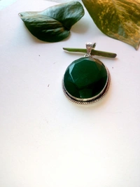 Meera Jewels Premium Pandents - Blue Bayoux, Feceted Green Zed