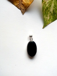 Meera Jewels Premium Pandents - Blue Bayoux, Black agate